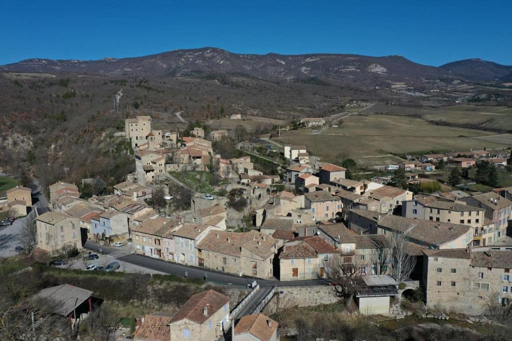 Confortable Village Medieval Baronnies Provencales Appartement *